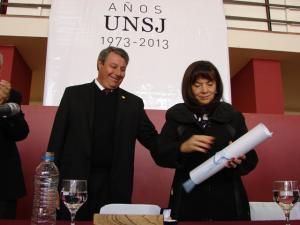 Acto de entrega del ttulo de Doctora Honoris Causa a Susana Trimarco (Parte 4)